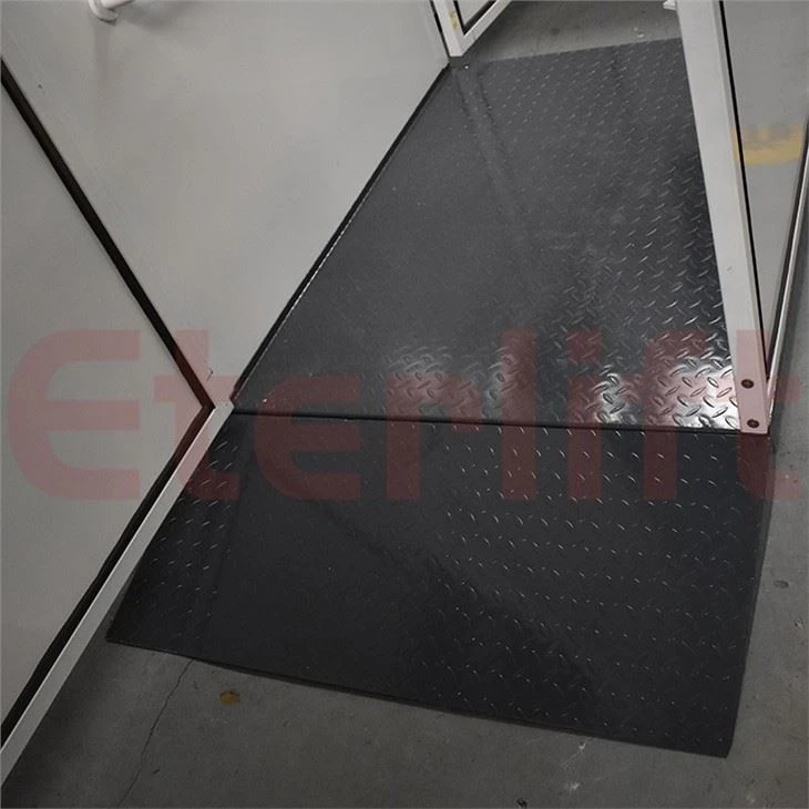 Aluminum Wheelchair Lift